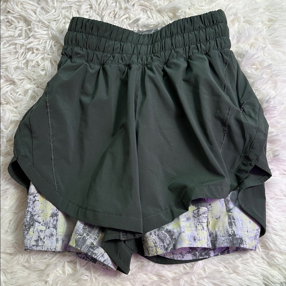 Lululemon Track That 2-in-1 High-Rise Short 6"